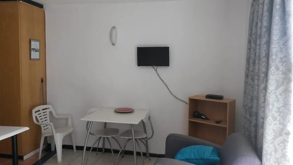 Sunset 786 Holiday Accommodation Unit-207 Strand